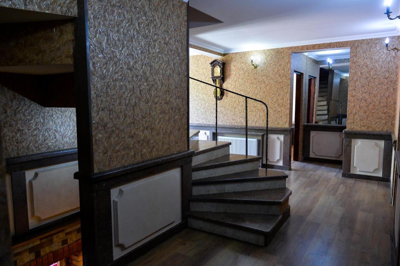 Chateau Chikovani Hotel Gordi Exterior photo